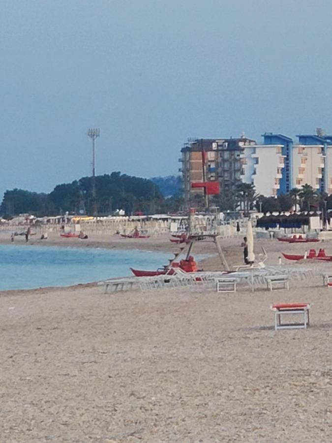 B&B Lido Apartament 10A Civitanova Marche Exterior photo